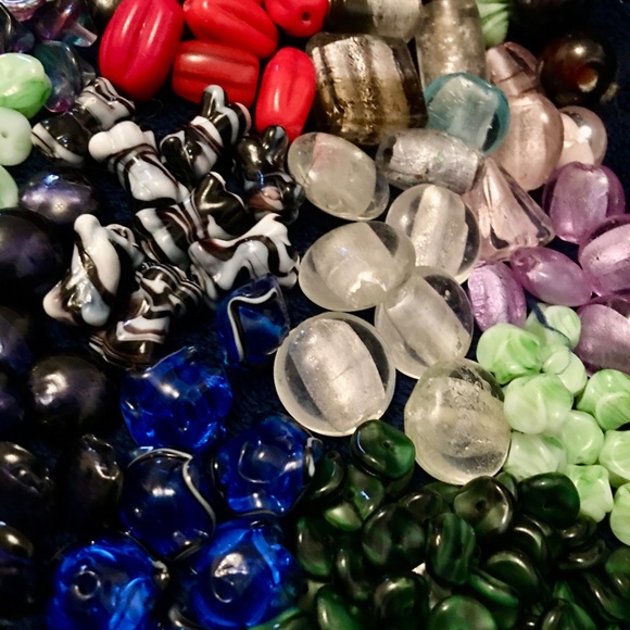 SALE! Large Assortment of Mostly Handmade Lampwork Beads + some wire as bonus! - Picture 3 of 5
